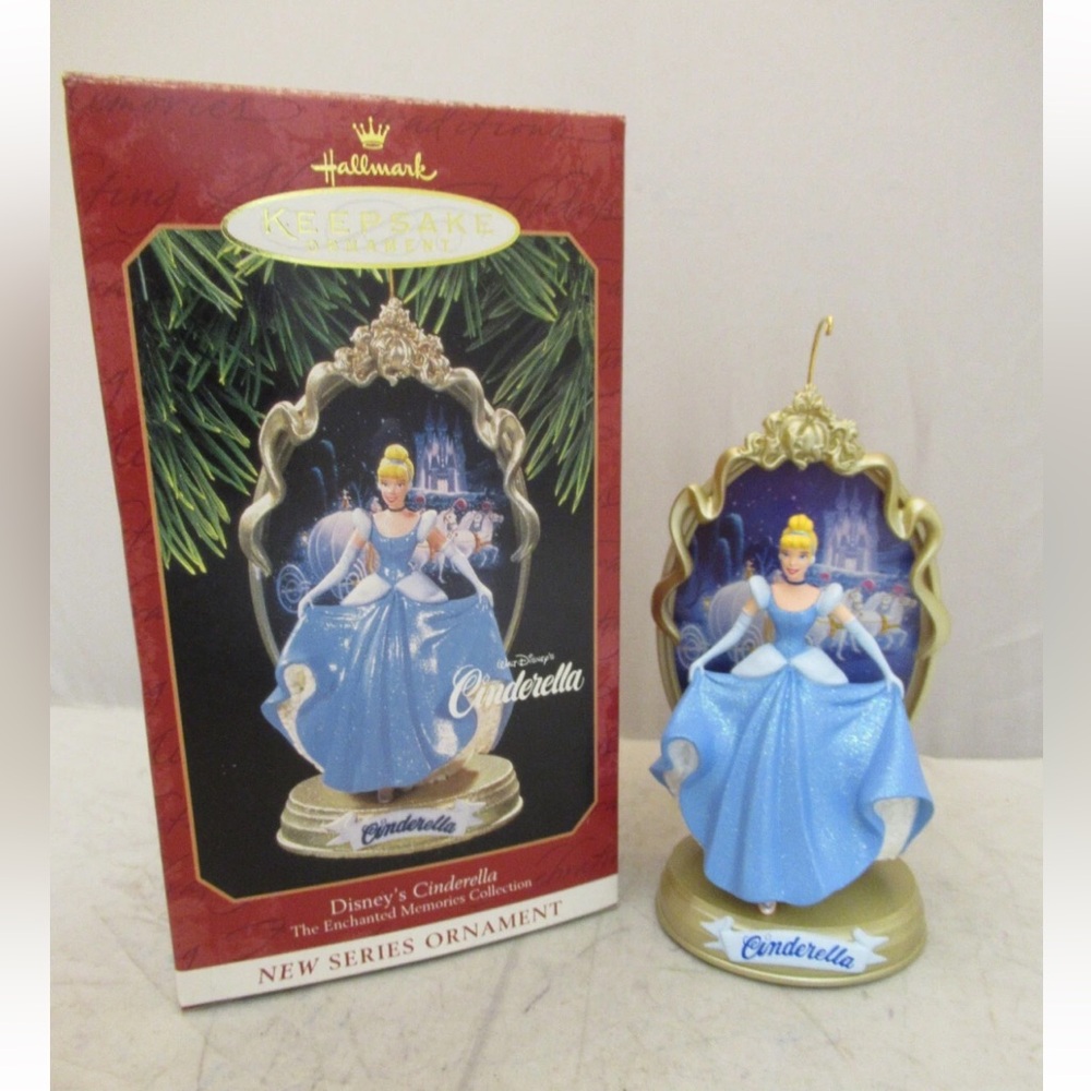 Vintage Hallmark Keepsake Disney Cinderella Ornament NIB Collectible RARE HTF